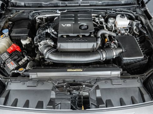 Used 2023 Nissan Frontier SV w/ SV Premium Package image 25