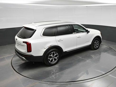 Used 2020 Kia Telluride EX AWD/4WD image 30