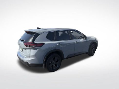Certified 2026 Nissan Rogue SV w/ Cold Weather Package FWD image 14