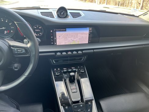 Used 2022 Porsche 911 Carrera image 28