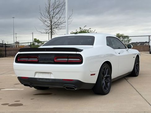 Used 2023 Dodge Challenger R/T w/ Blacktop Package image 9