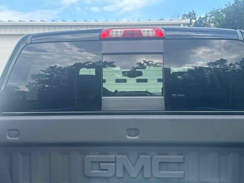 Used 2016 GMC Sierra 1500 SLT w/ All-Terrain Package AWD/4WD image 7