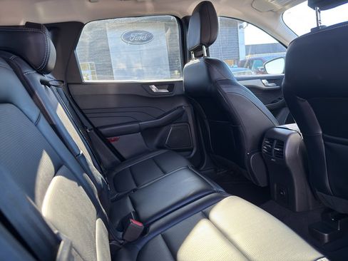 Used 2025 Ford Escape Platinum image 10