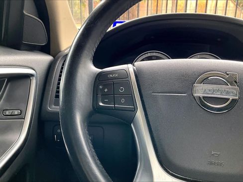 Used 2013 Volvo XC60 3.2 Premier image 23