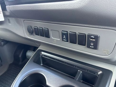 Used 2018 Nissan NV 1500 SV image 26