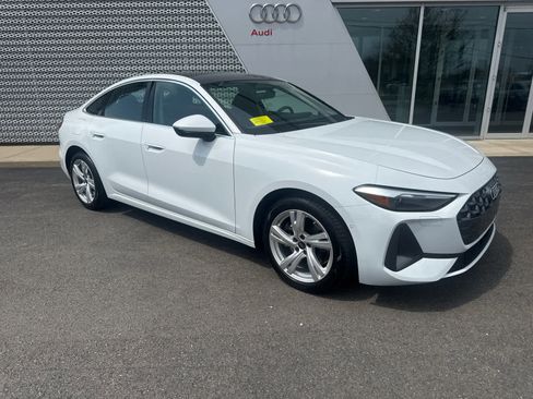 Used 2025 Audi A5 2.0T Premium w/ Convenience Package AWD/4WD image 2