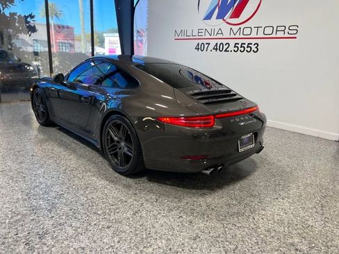 Used 2013 Porsche 911 Carrera 4S image 3