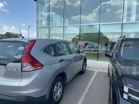 Used 2014 Honda CR-V LX image 5