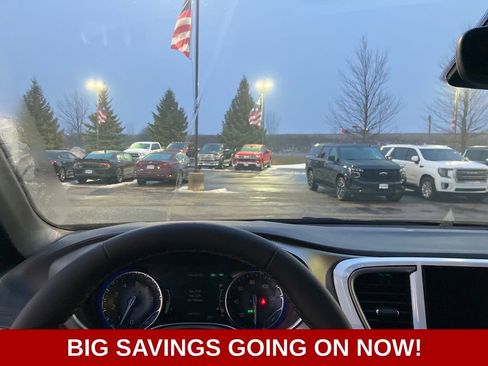 New 2026 Chrysler Pacifica Pinnacle w/ Trailer Tow Group image 16