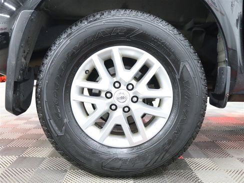 Used 2017 Nissan Frontier SV w/ SV Value Truck Package image 40