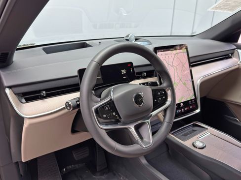 Used 2025 Volvo EX90 Ultra AWD/4WD image 14