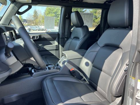 New 2026 Ford Bronco Badlands AWD/4WD image 13