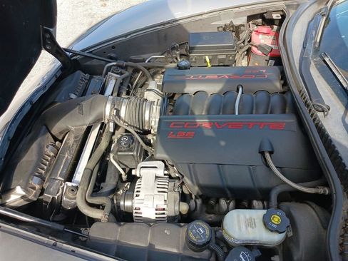 Used 2005 Chevrolet Corvette Coupe w/ Preferred Equipment Group image 12