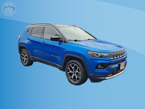 Used 2025 Jeep Compass Limited AWD/4WD image 2