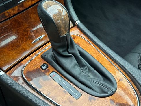 Used 2005 Mercedes-Benz E 320 Sedan image 15