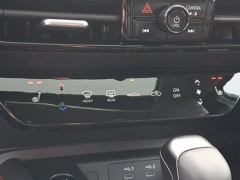 New 2026 Nissan Kicks SR w/ SR Premium Package image 16