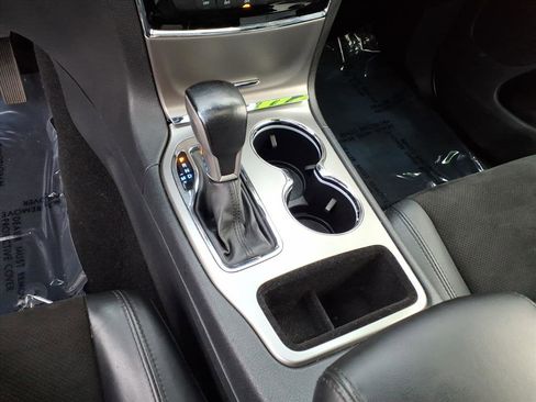 Used 2020 Jeep Grand Cherokee Altitude image 10