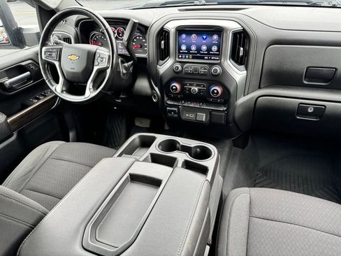 Used 2021 Chevrolet Silverado 2500 LT w/ Convenience Package image 14