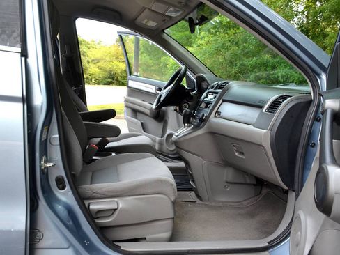 Used 2011 Honda CR-V LX image 9