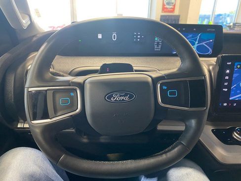 Used 2025 Ford Expedition Max Active AWD/4WD image 23