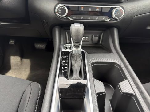 Used 2025 Nissan Sentra SV FWD image 3