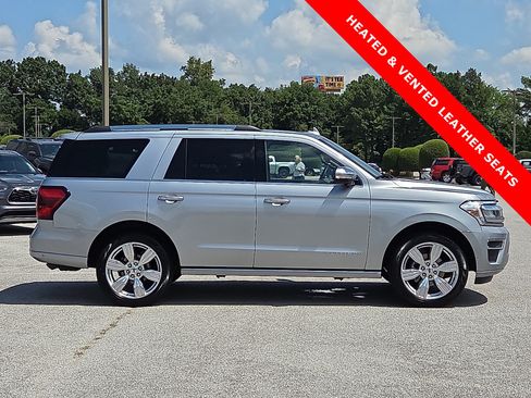 Used 2024 Ford Expedition Platinum AWD/4WD image 6
