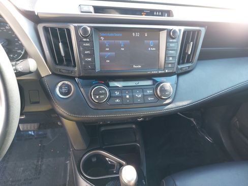 Used 2018 Toyota RAV4 Limited w/ Protection Package image 21