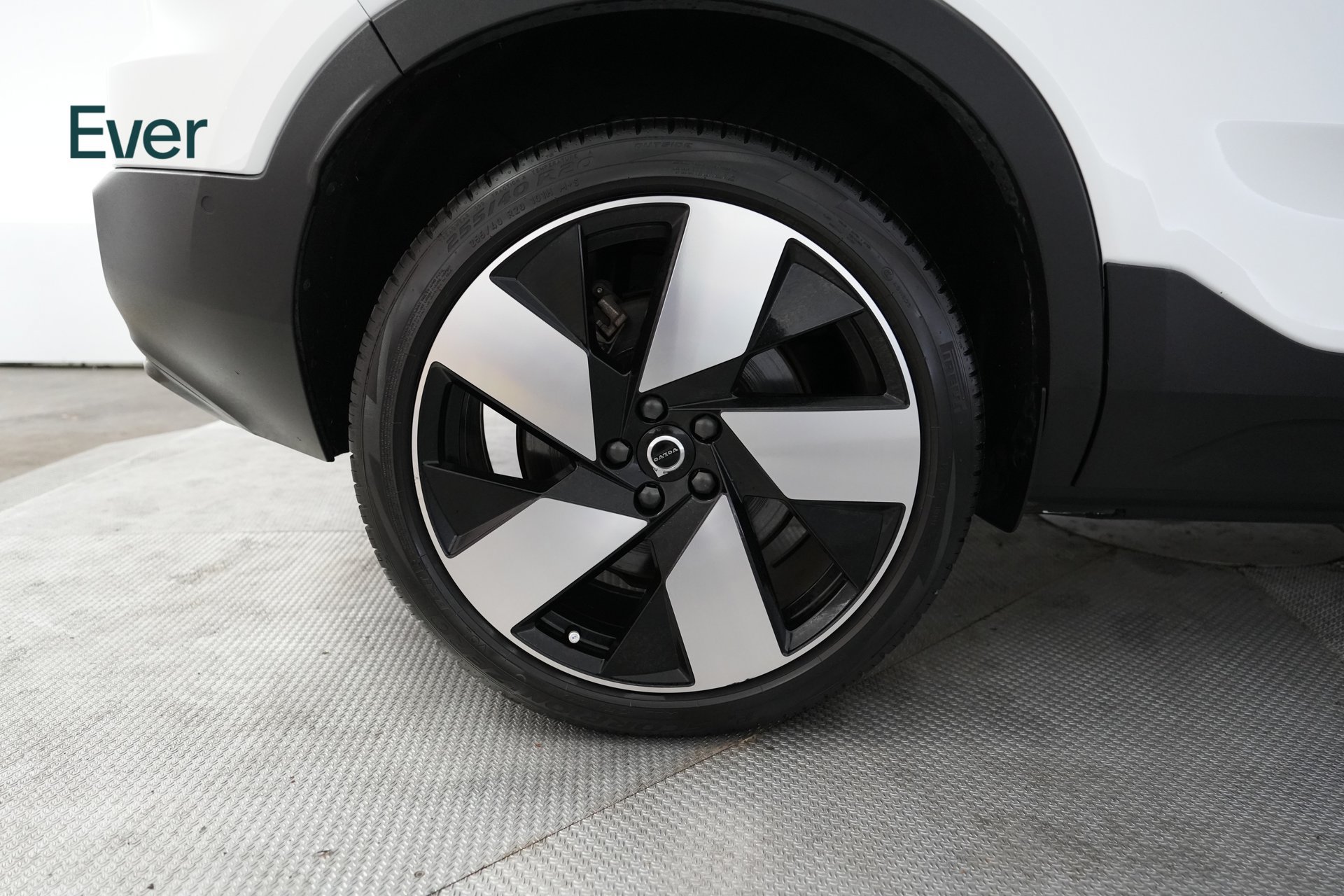 Used 2023 Volvo C40 P8 Recharge Ultimate AWD/4WD image 22