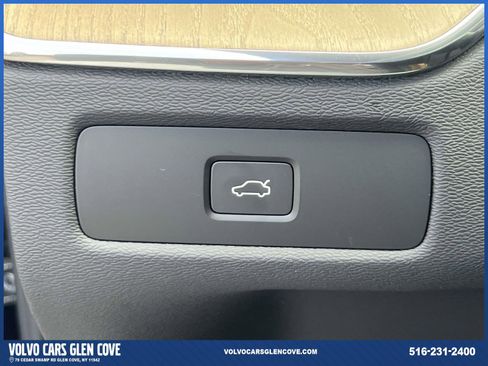 Used 2026 Volvo XC60 B5 Ultra w/ Protection Package Premier AWD/4WD image 19