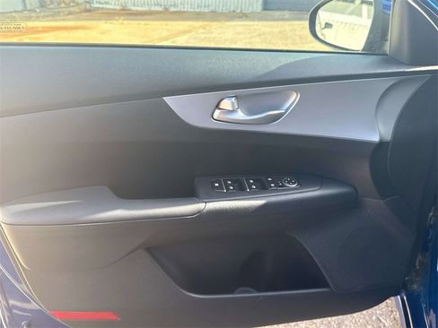 Used 2024 Kia Forte LXS image 12