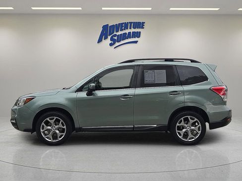 Used 2017 Subaru Forester 2.5i Touring image 4