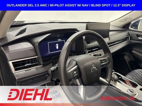 Used 2025 Mitsubishi Outlander SEL AWD/4WD image 24