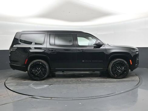 New 2026 Jeep Grand Wagoneer Limited AWD/4WD image 2