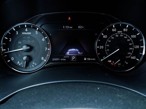 Used 2024 INFINITI QX80 Sensory image 28