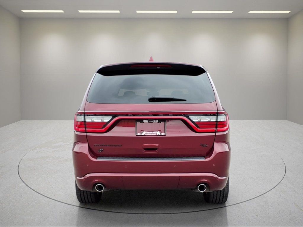 Used 2021 Dodge Durango R/T w/ Blacktop Package AWD/4WD image 5