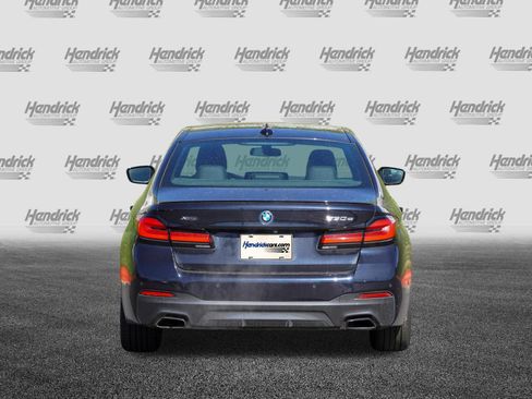 Certified 2023 BMW 530e xDrive w/ Premium Package AWD/4WD image 7