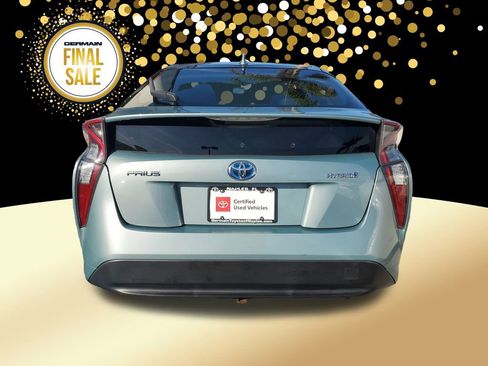 Certified 2016 Toyota Prius Three image 7