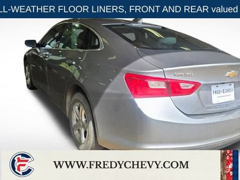 Used 2024 Chevrolet Malibu LT FWD image 3