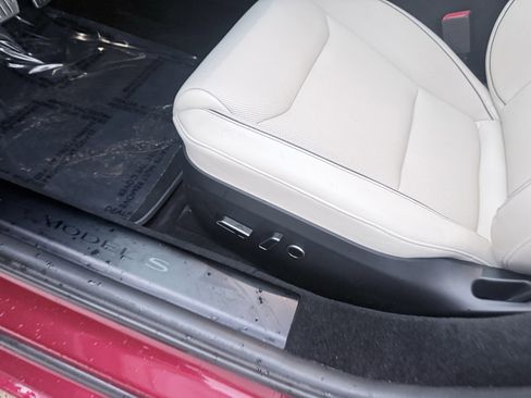 Used 2023 Tesla Model S Plaid image 30