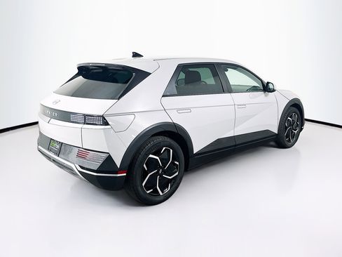 Used 2024 Hyundai Ioniq 5 SEL image 9