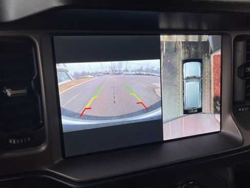 Used 2021 Ford Bronco Outer Banks image 4