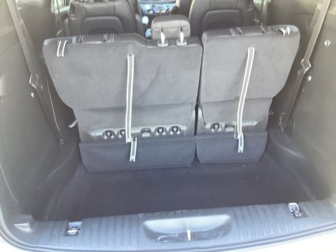 Used 2026 Chrysler Pacifica Select w/ S Appearance Package FWD image 16