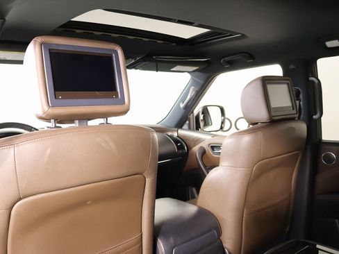 Used 2019 Nissan Armada Platinum w/ Captain's Chairs Package image 17