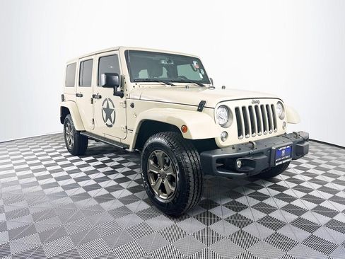 Used 2018 Jeep Wrangler Unlimited Sport image 9