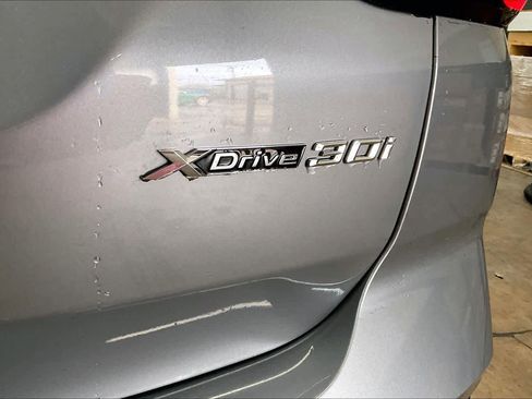 Used 2023 BMW X3 xDrive30i w/ Premium Package image 11