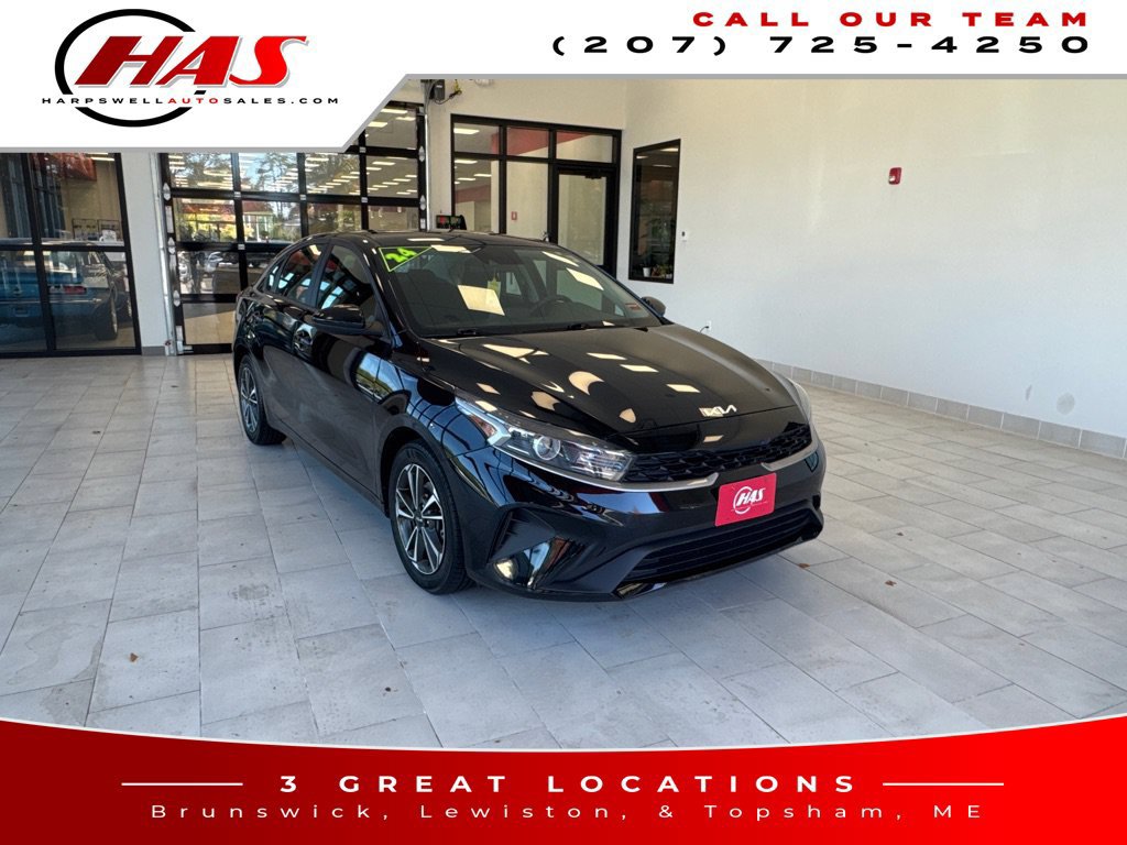 Used 2024 Kia Forte LXS FWD image 8