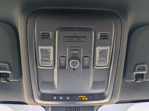 Certified 2023 Chevrolet Tahoe Premier AWD/4WD image 12