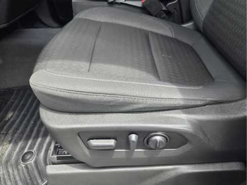 Used 2022 Chevrolet Silverado 1500 Custom w/ Safety Confidence Package RWD image 21