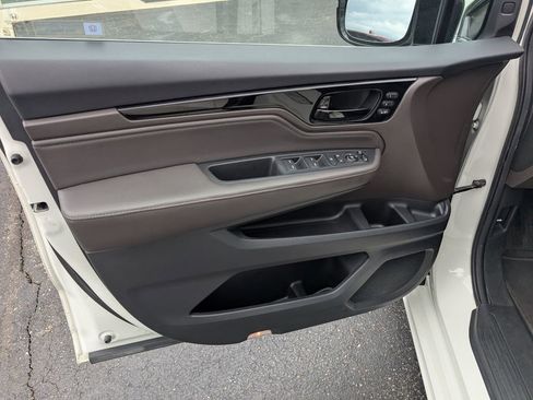 Used 2018 Honda Odyssey Elite image 13