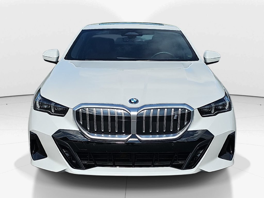 Used 2024 BMW i5 eDrive40i w/ M Sport Package RWD image 12